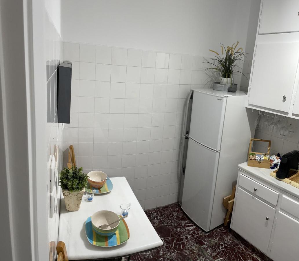 Mosaic Art Apartment In Plaka Atenas Exterior foto
